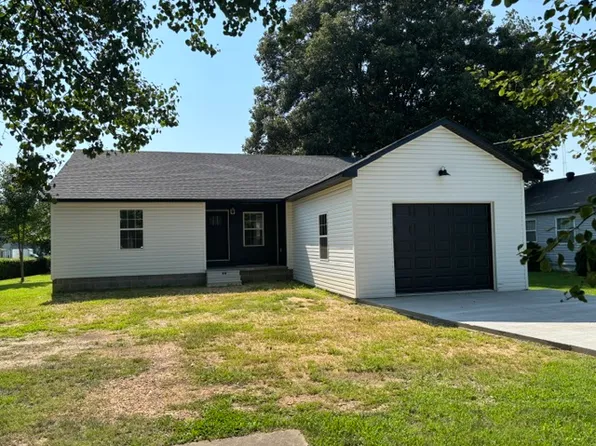 128 S Mulberry St, Dexter, MO 63841