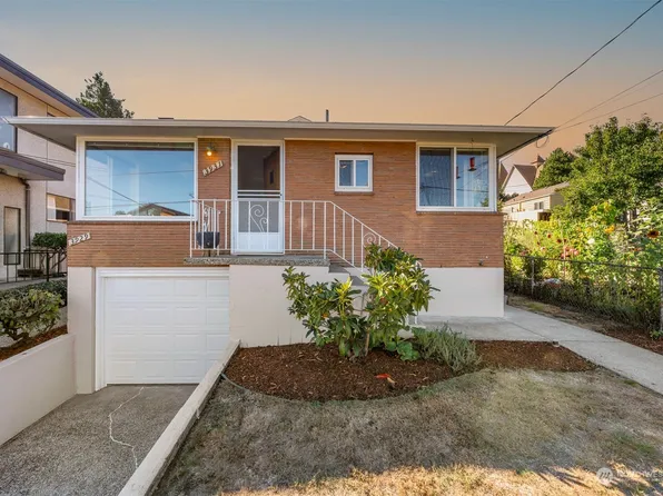 3929 Woodland Park Avenue N, Seattle, WA 98103