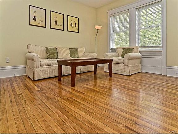 4th image of 6101-6103 Washington Blvd #301