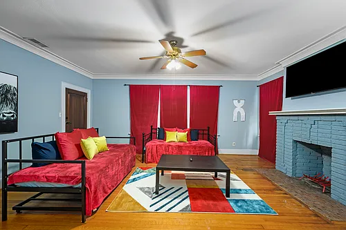 231 W Alabama St #1 Photo 1