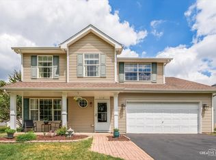 1118 Golden Oaks Pkwy, Aurora, IL 60506