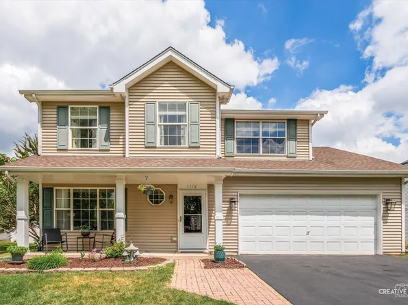 1118 Golden Oaks Pkwy, Aurora, IL 60506