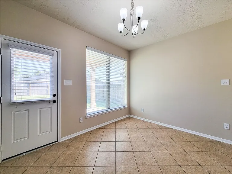 20527 Keegans Ledge Ln — Photo 9