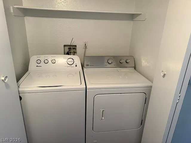 829 Rock Springs Dr #102 — Photo 9