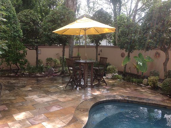 Gorgeous backyard pool/spa