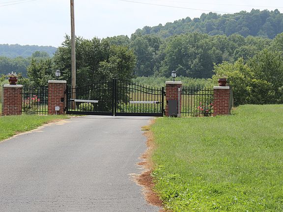 Gated Driveway