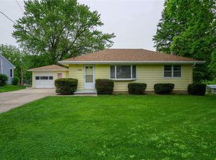 1506 E Bell Ave, Des Moines, IA 50320