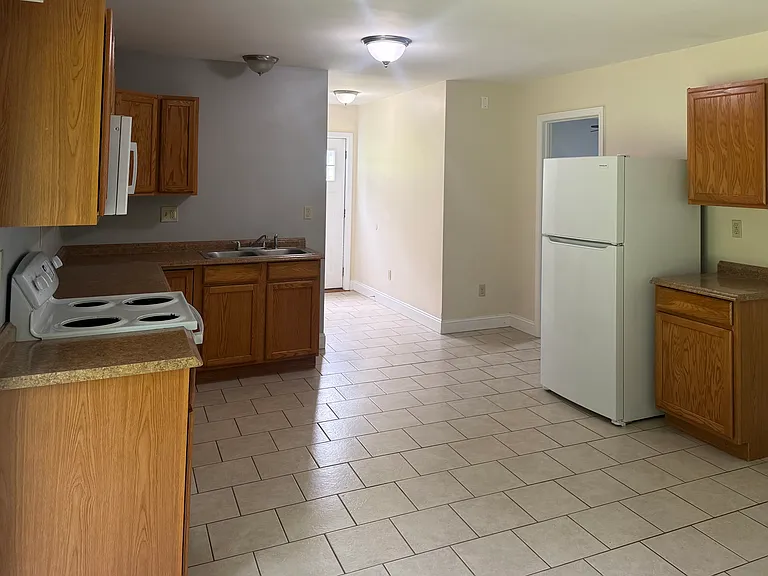 18 Northland Rd #2 — Photo 3