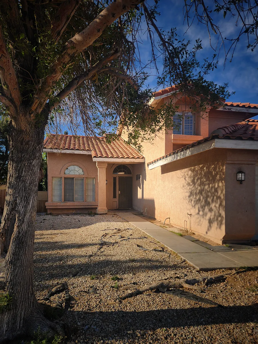 Building Photo - 13560 Firethorn Cir
