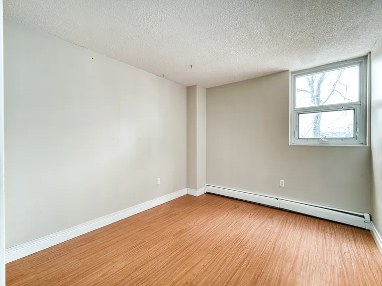 1157 Tower Rd — Photo 17