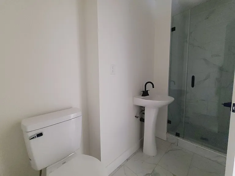 1819 S Manhattan Pl — Photo 18