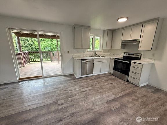 2nd image of 11407 240th Avenue Ct E