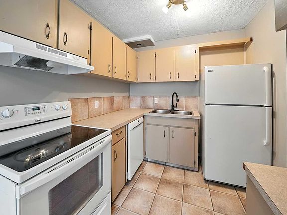 3rd image of 20 Alford Ave #33
