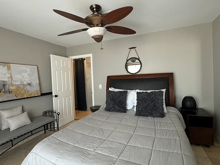 FURNISHED. 2nd. Guestroom.