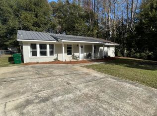 124 Bonnie Dr, Ozark, AL 36360