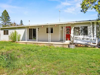 7555 Redwood Hwy, Grants Pass, OR, 97527