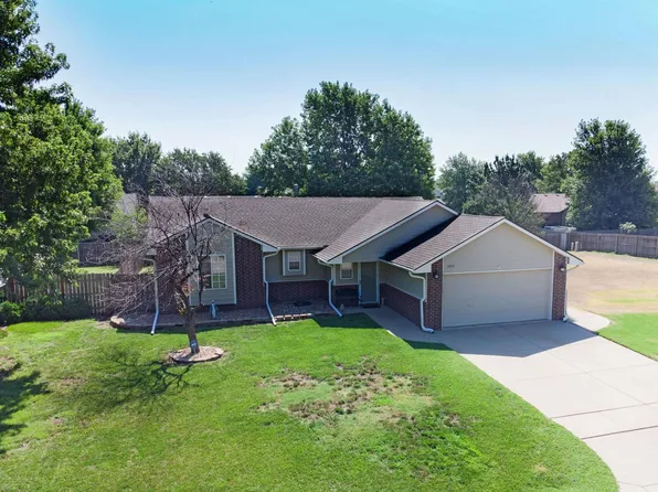 1814 S Shefford Cir, Wichita, KS 67209