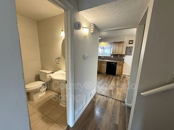 4th image of 1138 Delaware Dr