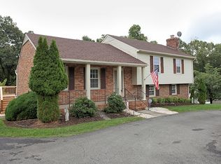2416 Indian Hill Rd, Lynchburg, VA 24503