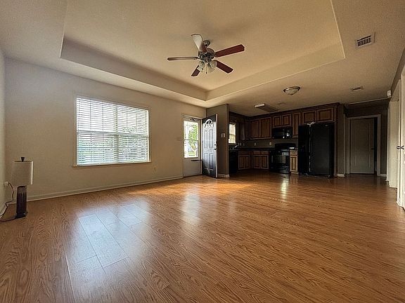 2nd image of 1701 Eli Pl