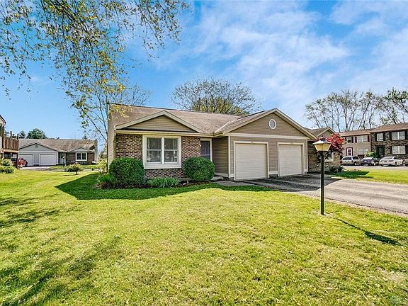 3rd image of 173 Woburn Farm Cir