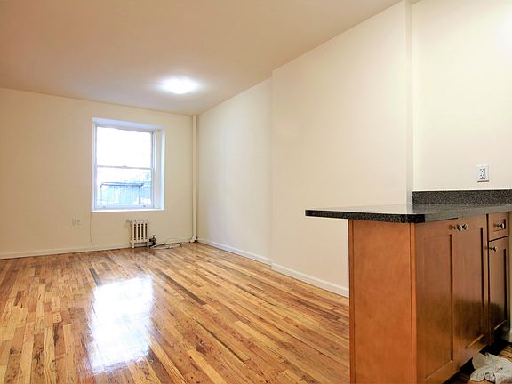 3rd image of 58 W 84th St APT Gf