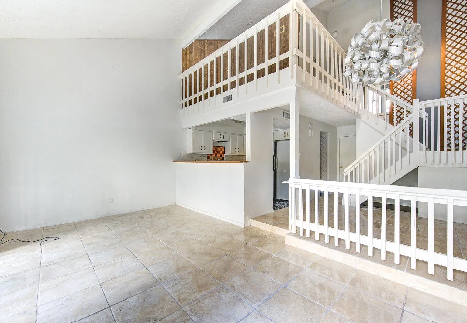 2 bed, 1.5 bath, 1332 sqft, $1,300 — Photo 4