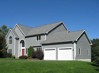 19 Laurel Ridge Dr, Belchertown, MA 01007