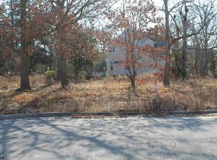 5 Cedar Springs Dr, Northfield, NJ 08225