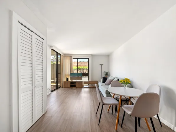 4310 Lower Honoapiilani Rd APT 218, Lahaina, HI 96761