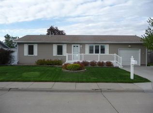 1311 E 31st St, Kearney, NE 68847