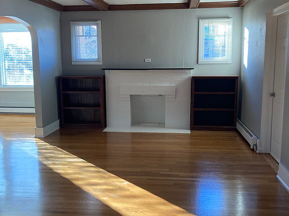 3rd image of 800 Adams St