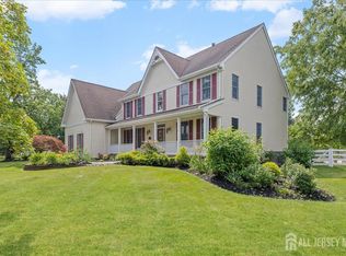 7 Camas Ct, Plainsboro, NJ 08536