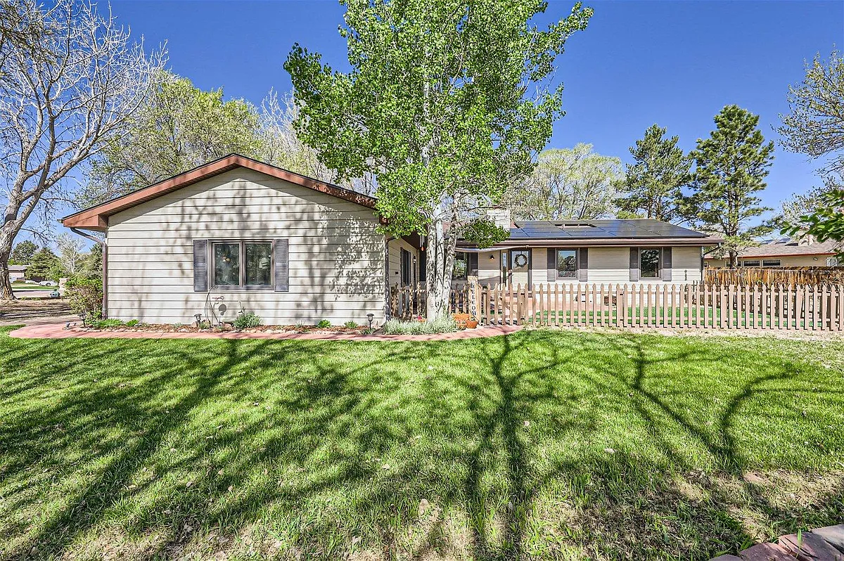 Photo 2 of 27 - 9580 Bent Grass Pl - Colorado Springs, CO Building Photo - 9580 Bent Grass Pl