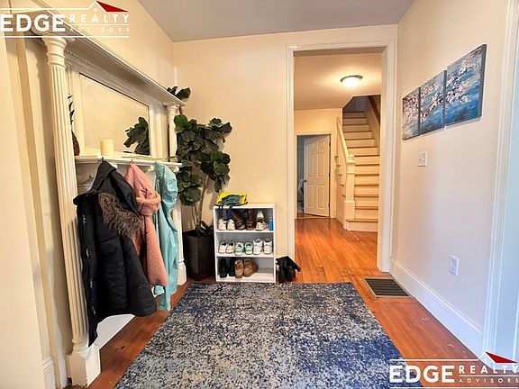 4th image of 74 Brooks St #1
