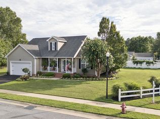 2 Mimosa Ct, Cambridge, MD 21613