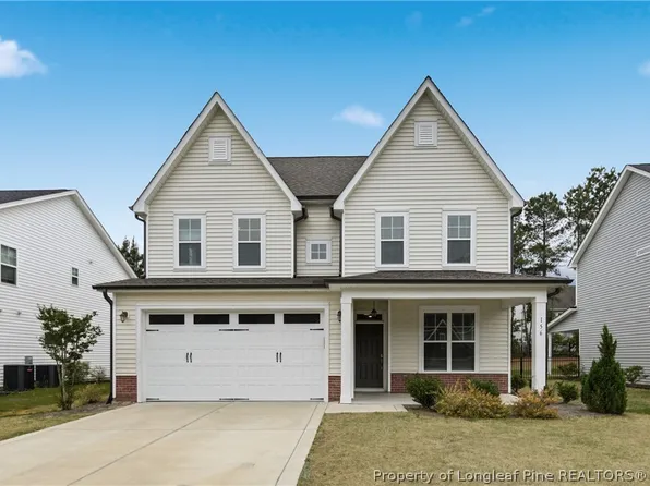 156 Kensington Dr, Spring Lake, NC 28390