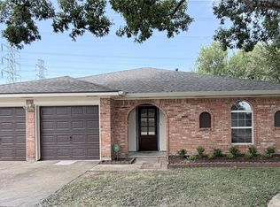 1817 Woodcrest Dr, Deer Park, TX 77536