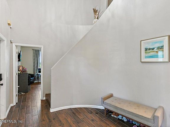 3rd image of 11122 ROBINS NEST Court