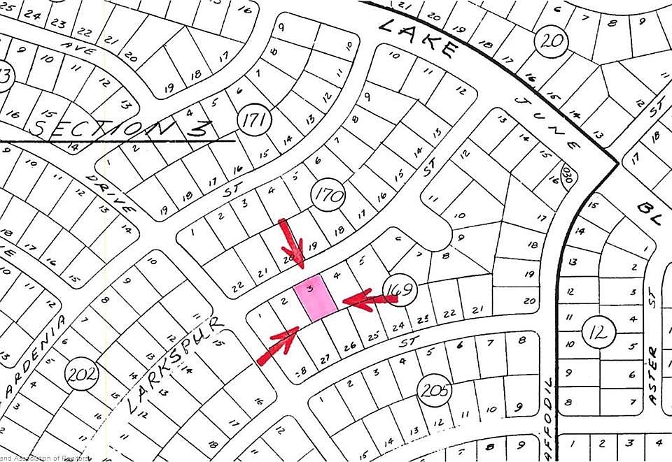 1st image of 939 Larkspur St
