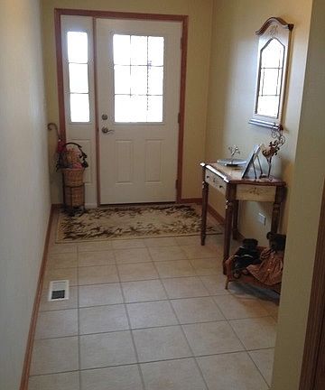 2nd image of 814 Oriole Dr