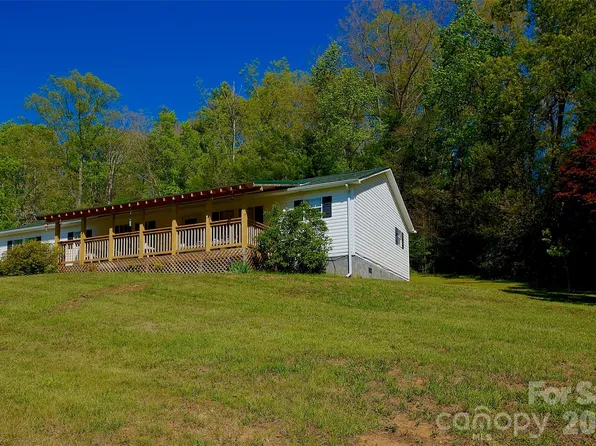 3 Altapass Trl, Spruce Pine, NC 28777