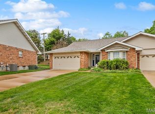 15412 Braefield Dr, Chesterfield, MO 63017
