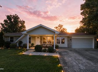 109 N Circlecrest Dr, Louisville, KY 40229
