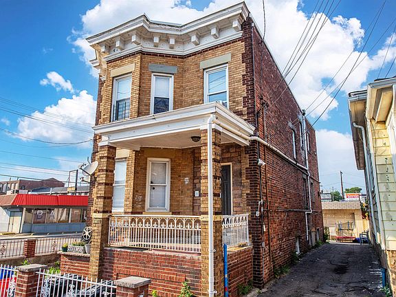 2nd image of 1730 41st St