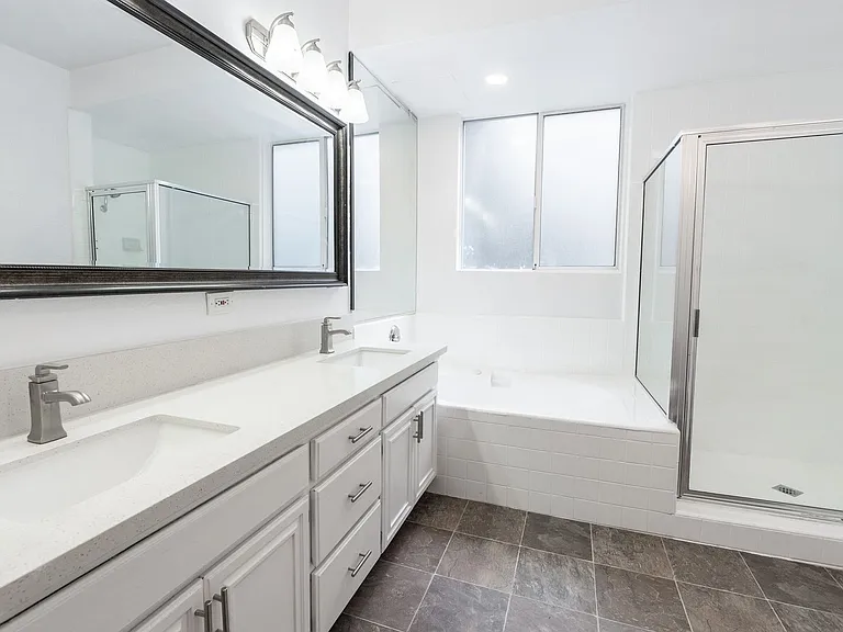 4532 Murietta Ave — Photo 25
