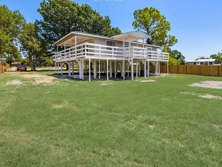 17235 Lake Ray Hubbard Dr — Photo 12