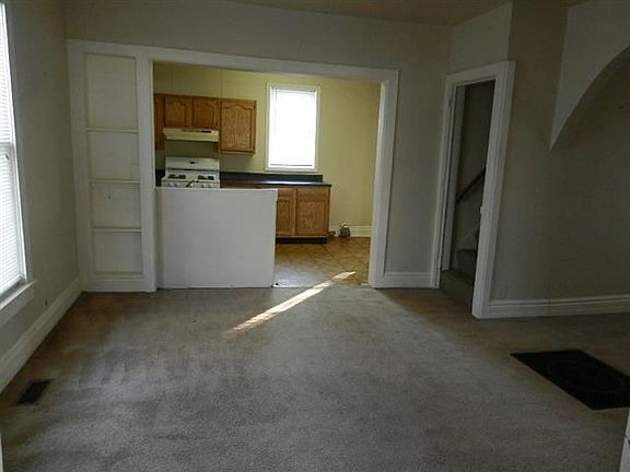 2nd image of 645 Milwaukee Ave