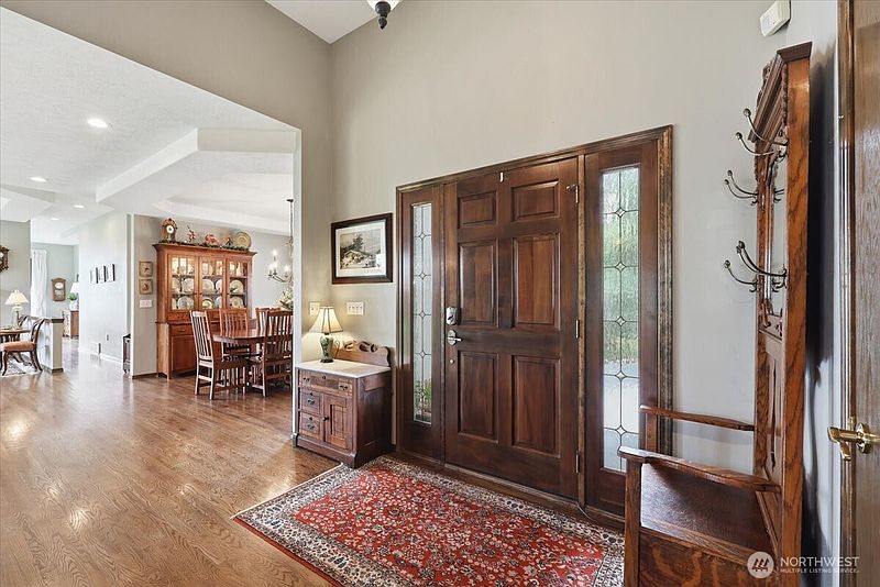 2nd image of 4913 S Bella Vista Drive