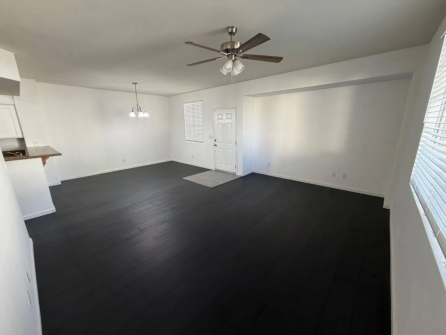 Absolutely Stunning 2 Bedroom, 2 Bathroom Condo Located In The Gated Community Of Pacific Crest I... — Photo 2